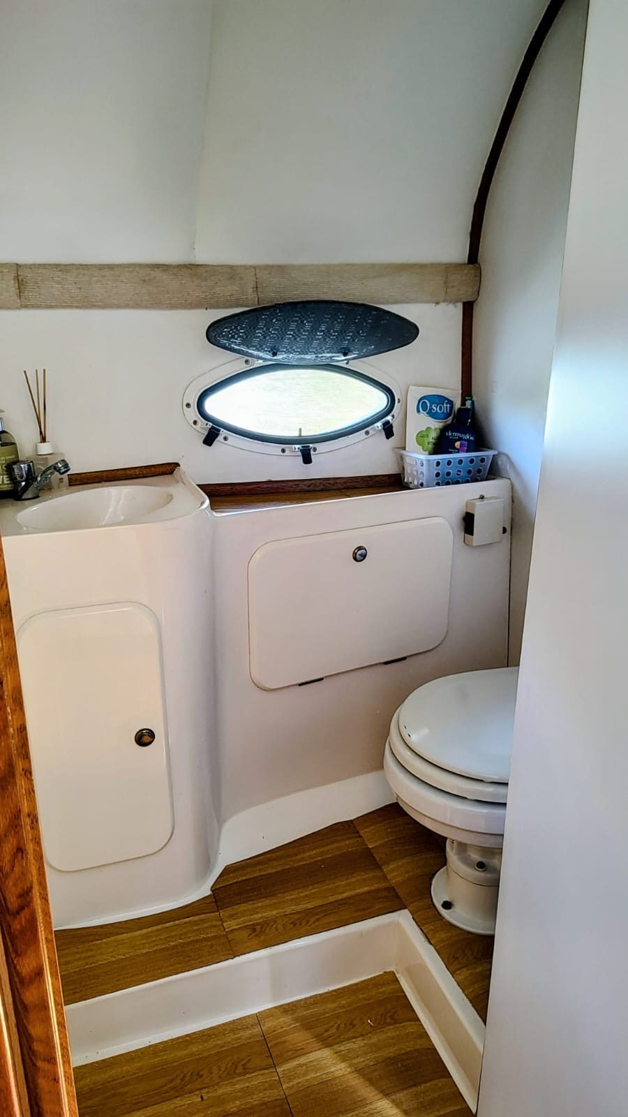 Canestrari Bakota 2006 Mercruiser 120 hp Diesel